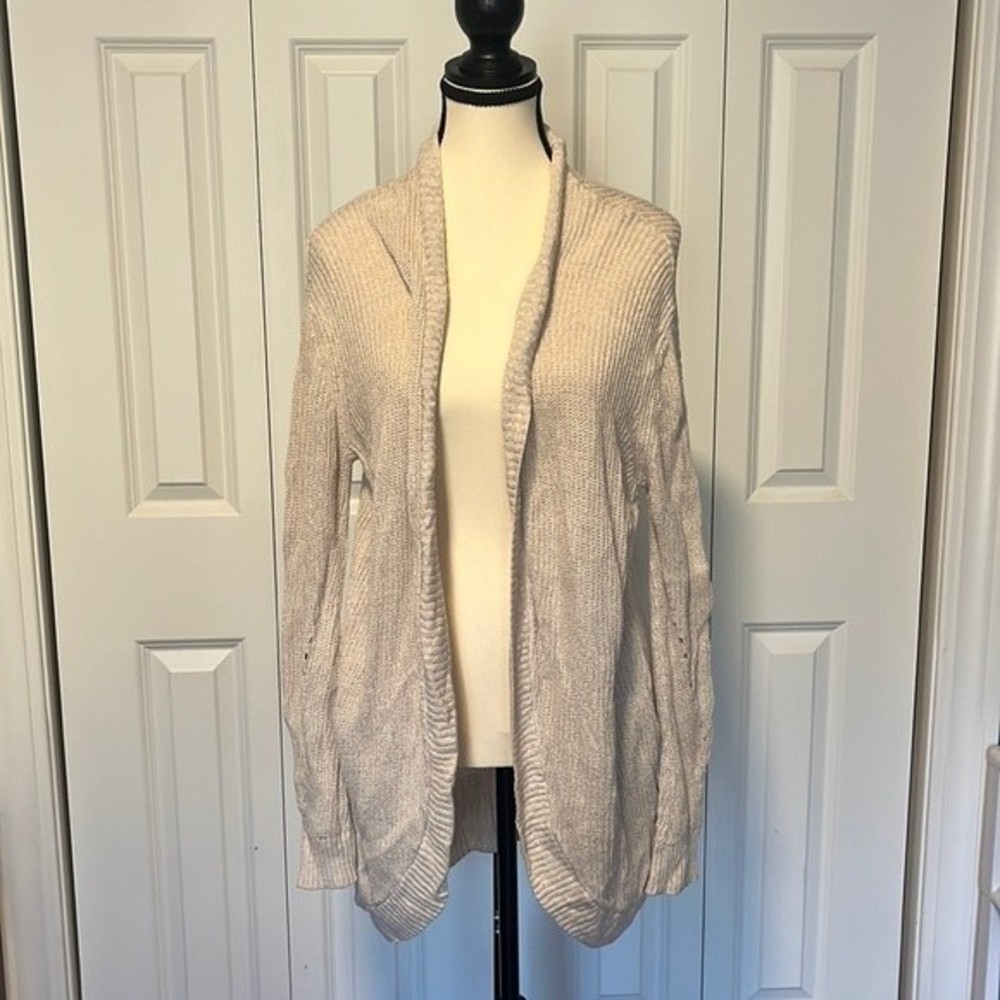 American Eagle Outfitters Cream Cardigan Size XS
